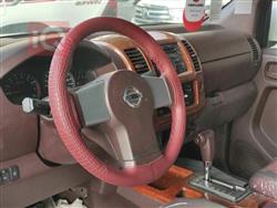 نیسان نەڤارا